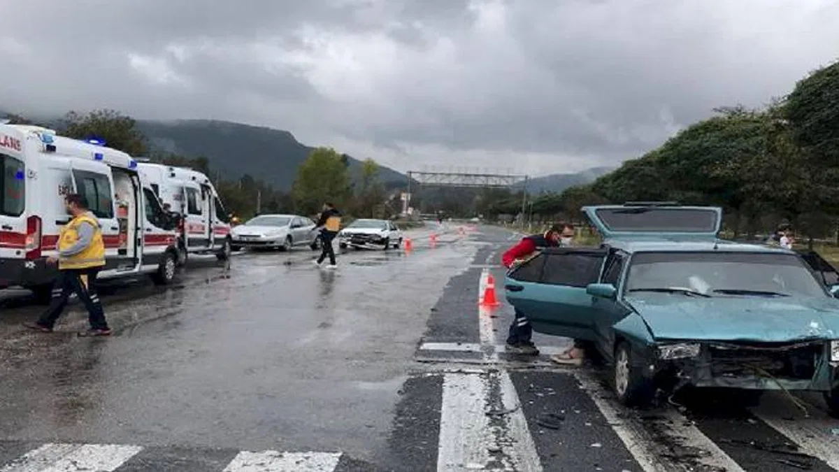 Karayolu Trafik Kaza İstatistikleri yayımlandı... Ağustos'a ve Cuma'ya dikkat!