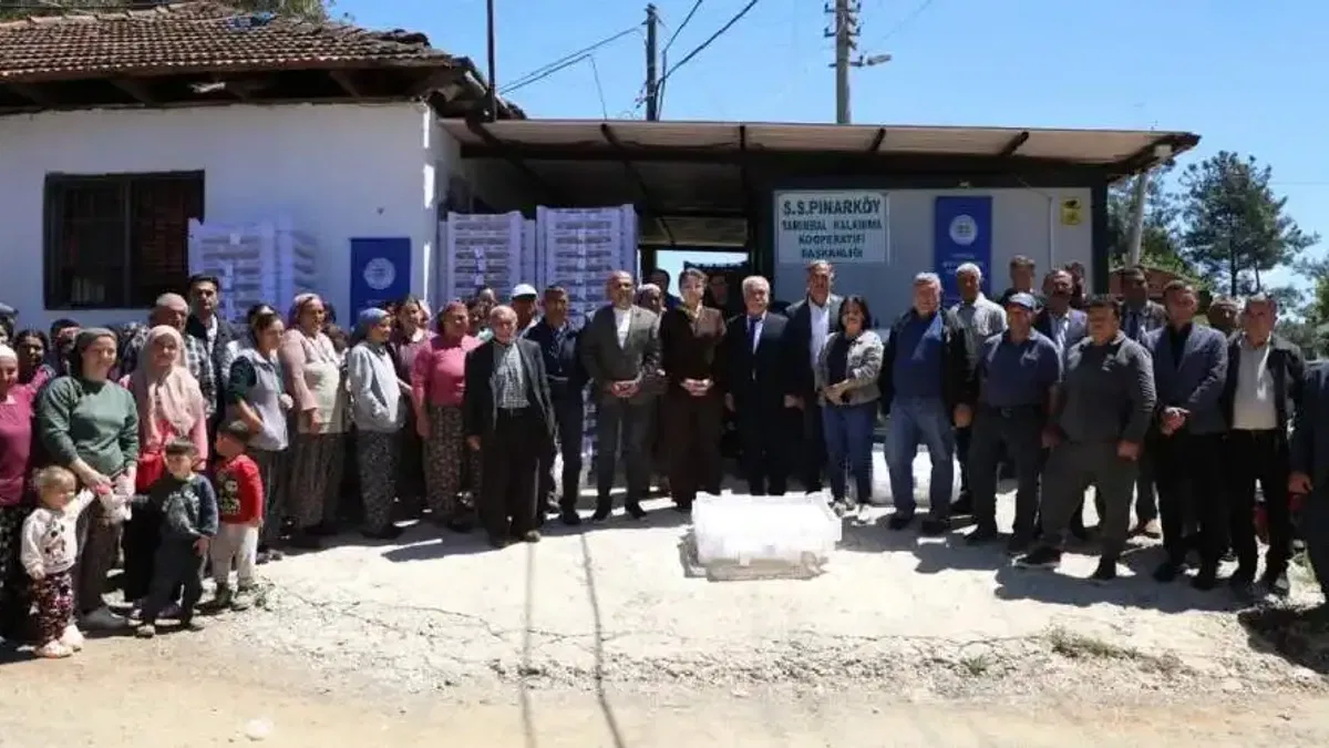 Muğla’da ipek böcekçiliğine Büyükşehir’den güçlü destek
