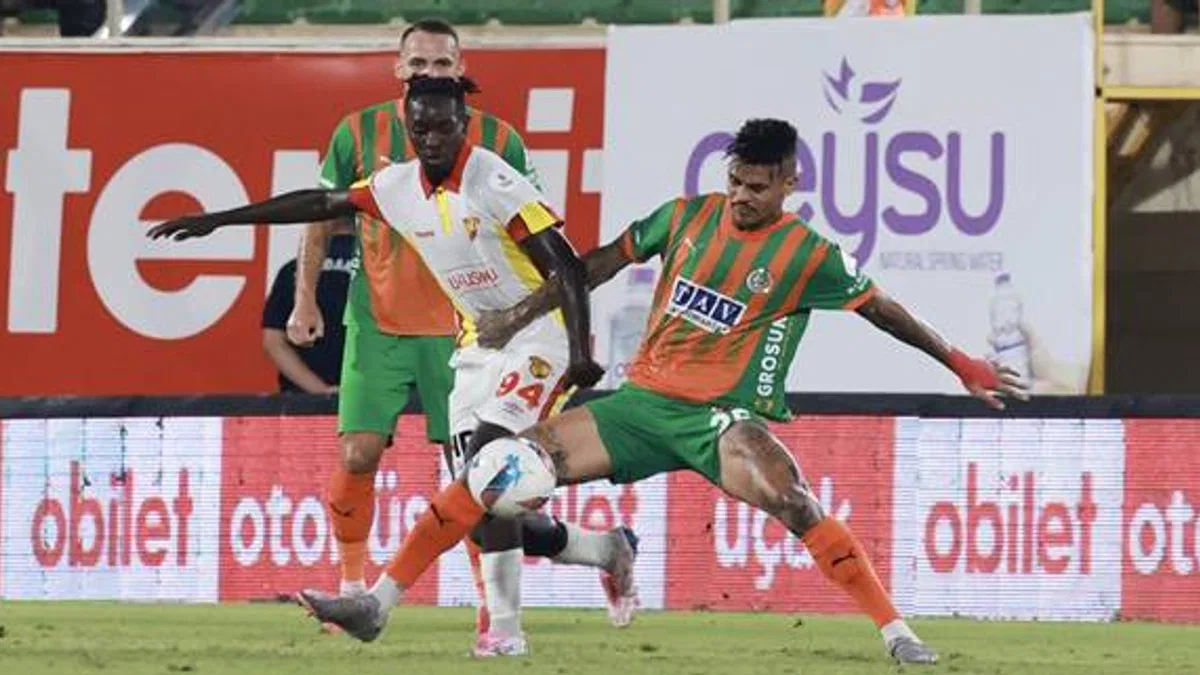 Corendon Alanyaspor 1-1 Göztepe (Maç Sonucu) Alanya'da puanlar paylaşıldı!