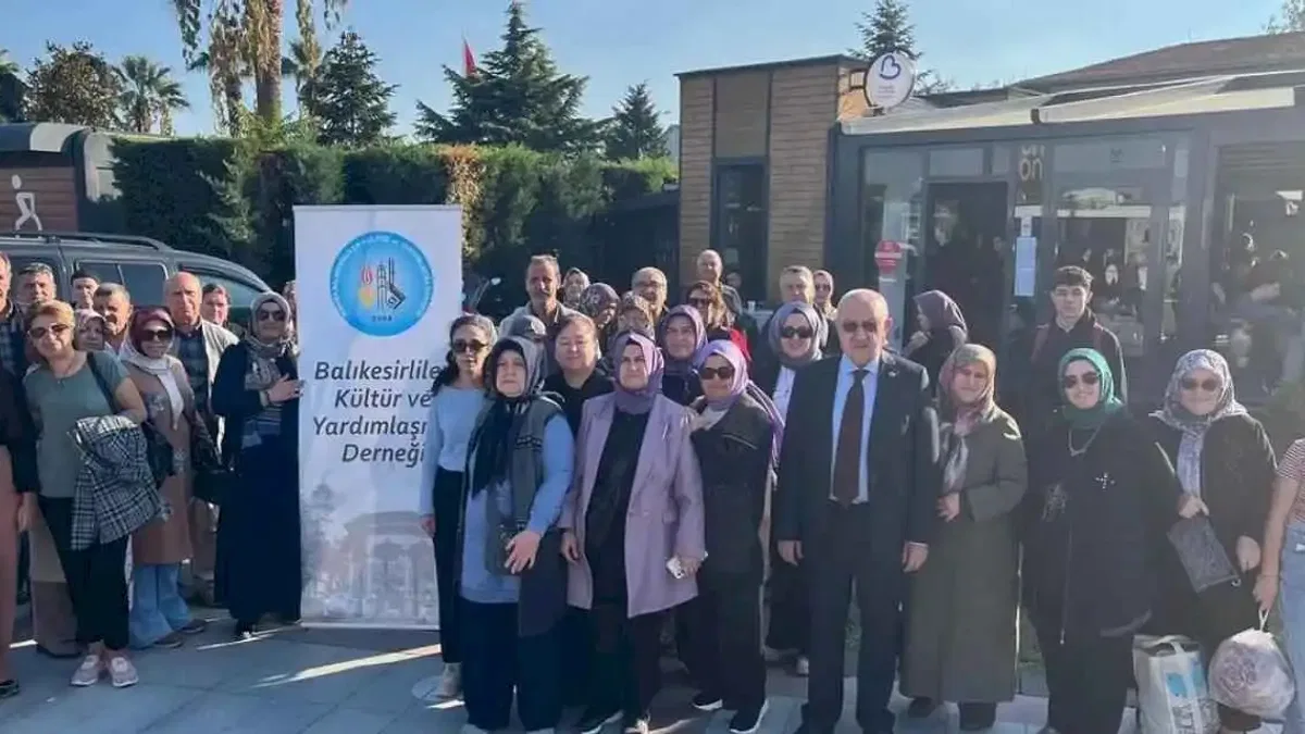 Balıkesir’de 10.10 coşkusu... Hemşehriler memlekete akın ettiler