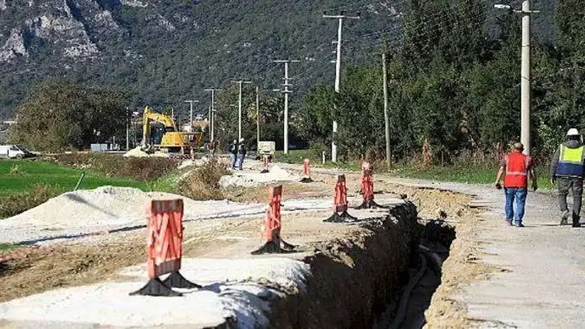 Muğla Büyükşehir Ören Kanalizasyon Projesinin Yüzde 30'unu Tamamladı