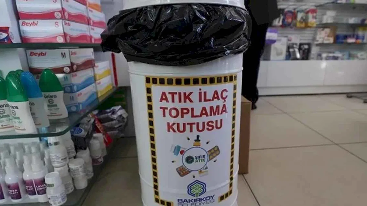 İstanbul Bakırköy'de atık ilaçlar toplanıyor