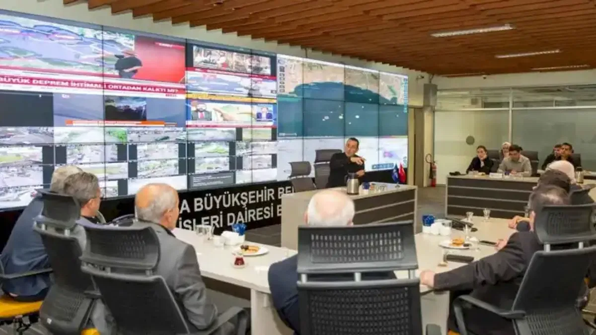 Bursa Büyükşehir'in muhtarlarla koordinasyonu sürüyor