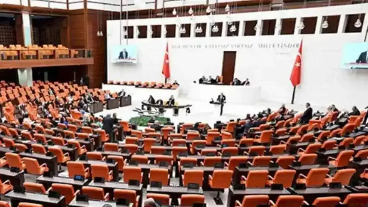 TSK personeline ilişkin teklif TBMM'de... İlk 28 madde kabul edildi