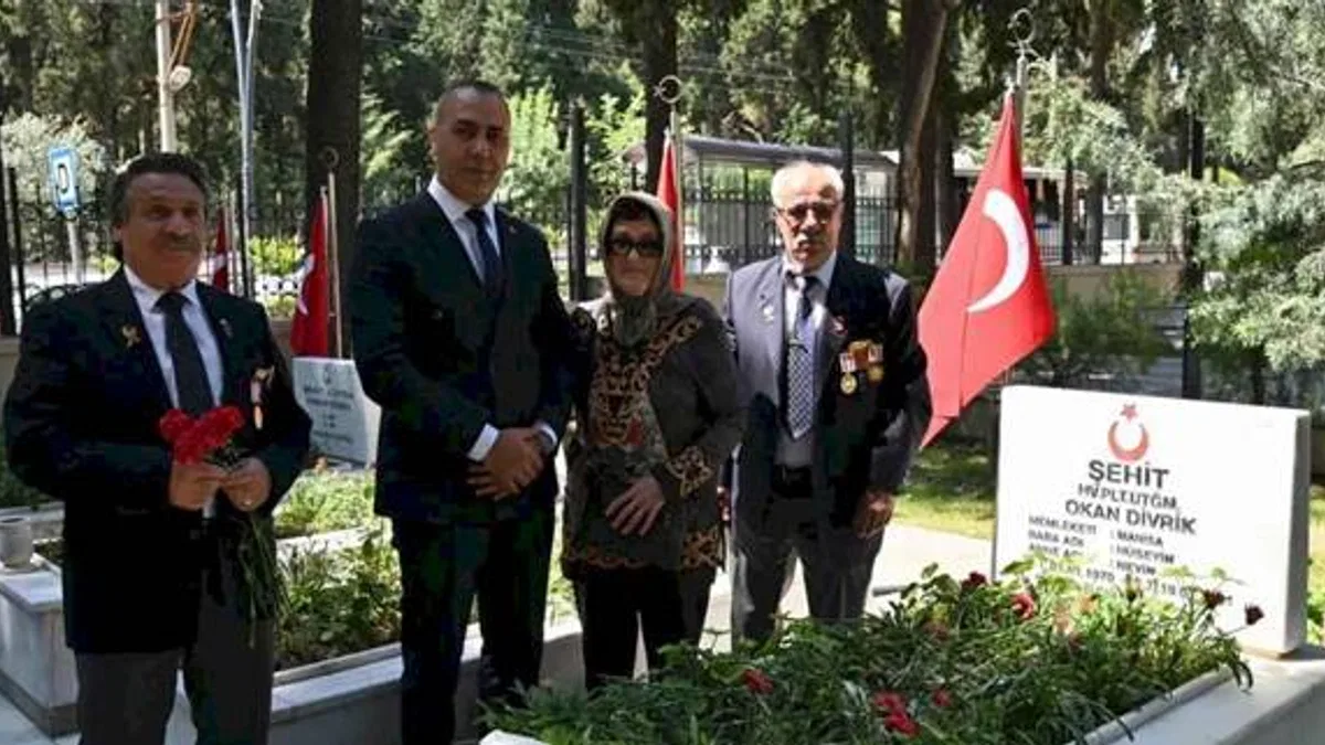 Manisa bayramda şehit ve gazi ailelerini yalnız bırakmadı