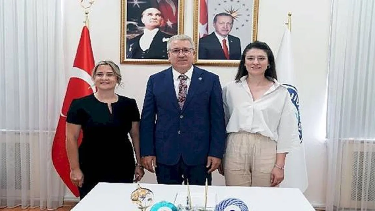 Sosyal bilimcilerden "sandviç kuşağına" yönelik önemli araştırma