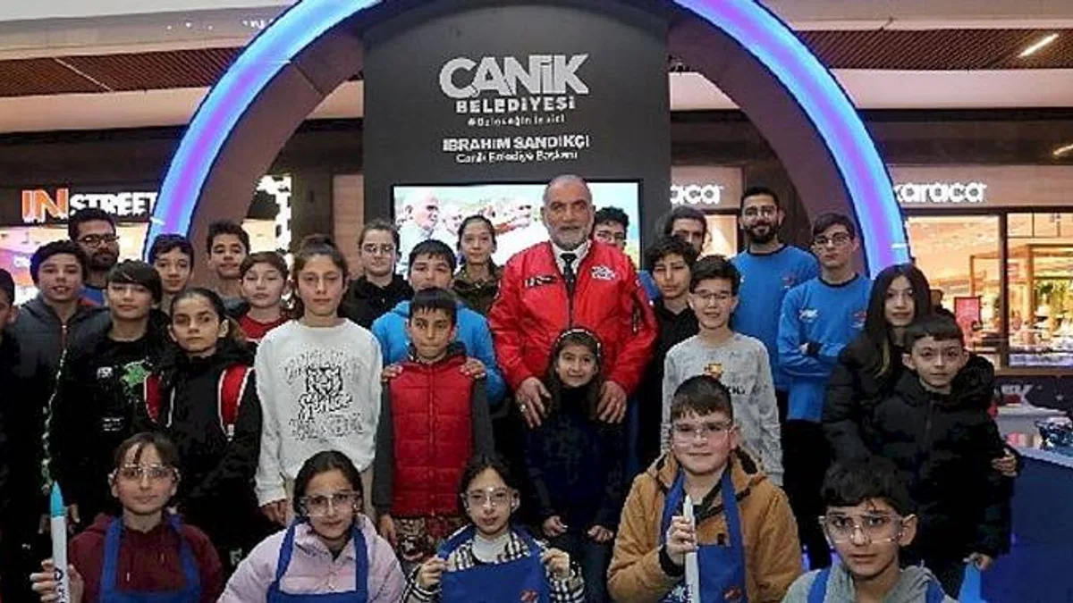Başkan İbrahim Sandıkçı, " Gençlerimiz için Yeni Projeler Üretmeye Devam Ediyoruz"