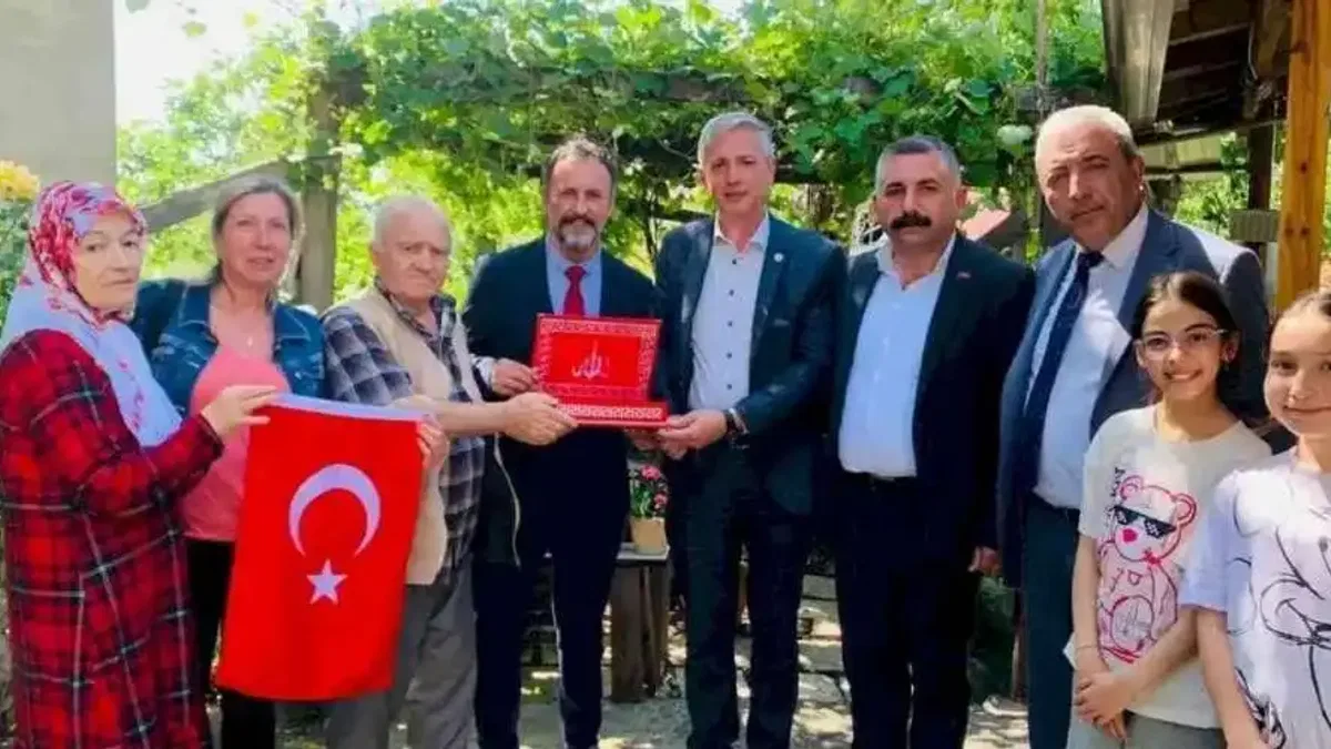 Kocaeli İzmit'te Kıbrıs Gazileri'ne vefa ziyareti