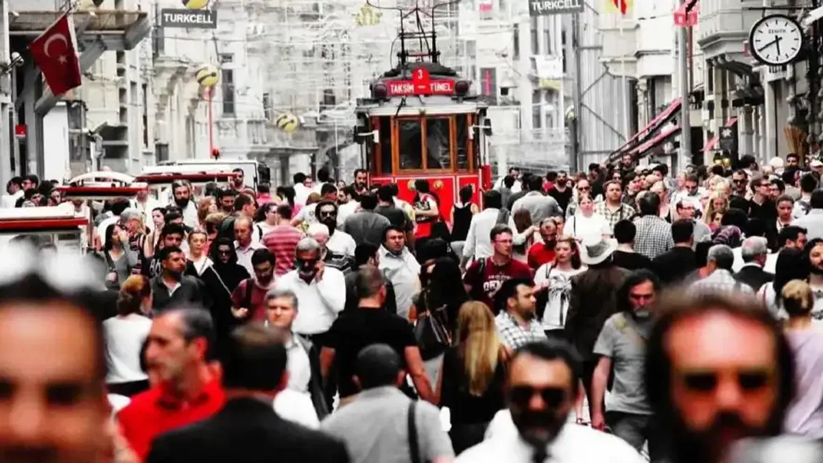 Türkiye’de erkekler 75, kadınlar 80 yıl yaşıyor