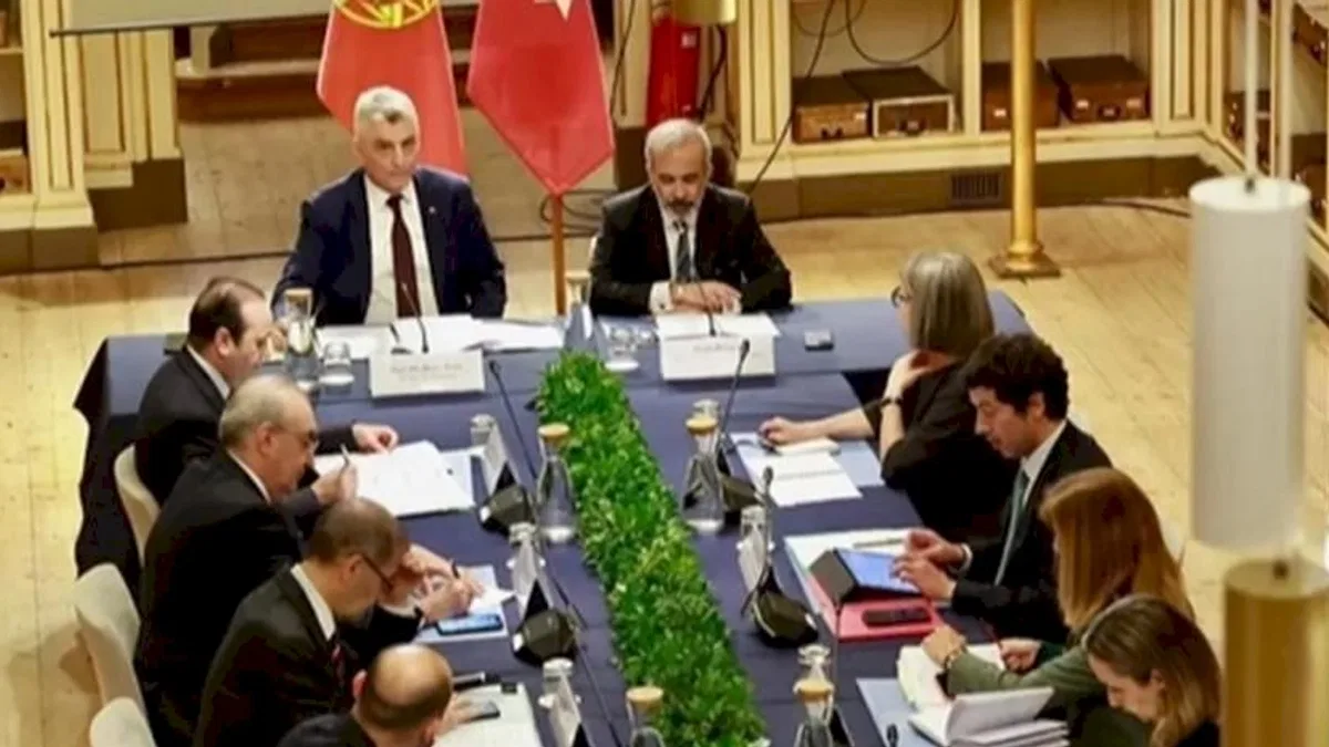 Bakan Bolat, Portekiz’de Dışişleri Bakanı Rangel ile görüştü