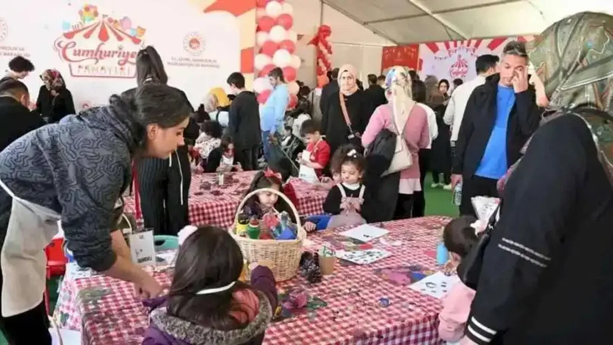 Malatya'da Cumhuriyet Panayırı neşeye ortak oldu