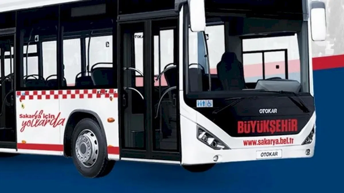 Sakarya Büyükşehir’den Arefe günü mezarlık ziyaretlerine ücretsiz ulaşım