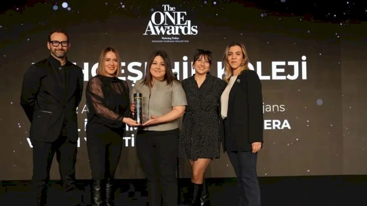 Bahçeşehir Koleji’ne ödül