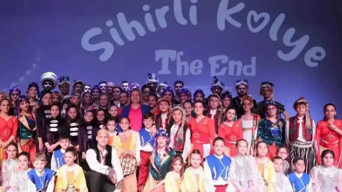 İzmit Belediyesi Sanat Akademisi’nin yıldızları “Sihirli Kolye” ile parladı