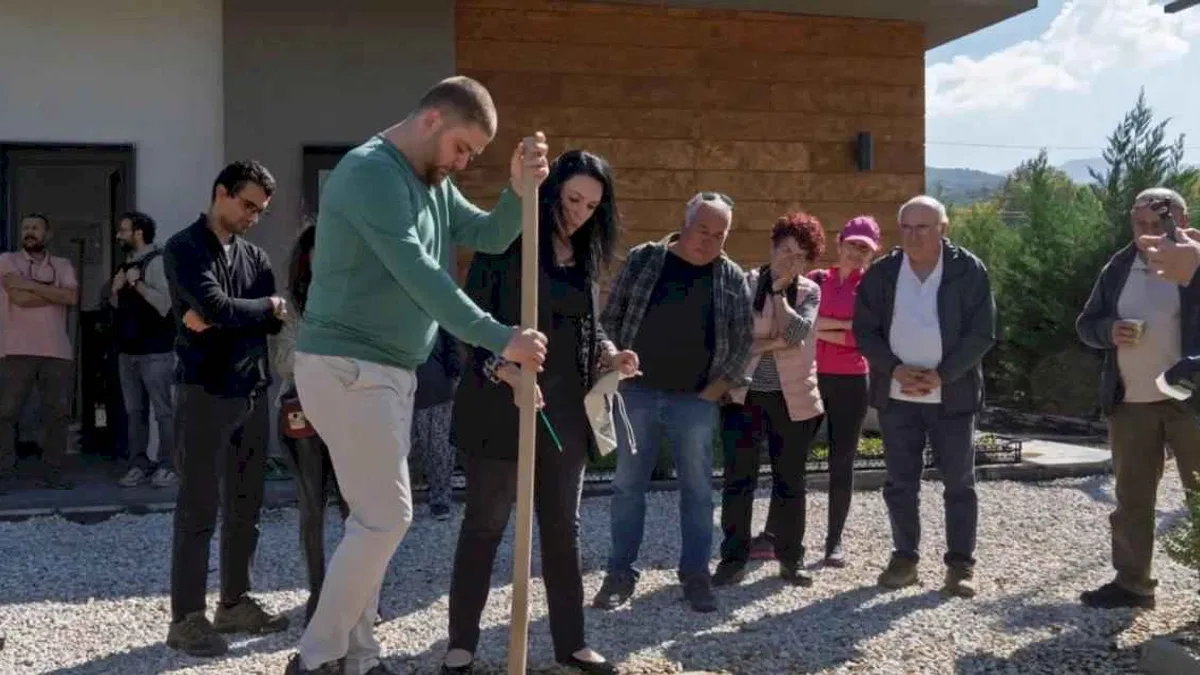 İzmir'de toprak analizi ile hem çiftçi, hem de toprak korunuyor