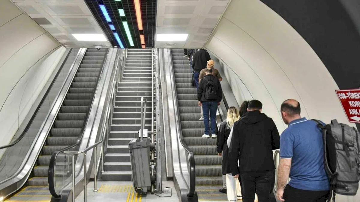 Ankara'da yürüyen merdivenlerde sirenli uyarı dönemi