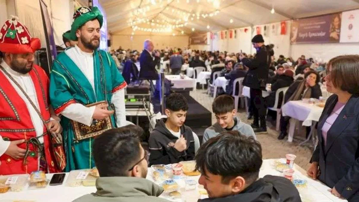 Başkan Köymen, Maltepelilerle aynı sofrada buluştu