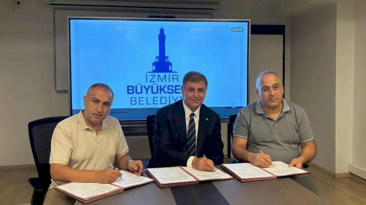Grand Plaza ve İztarım'da imzalar atıldı
