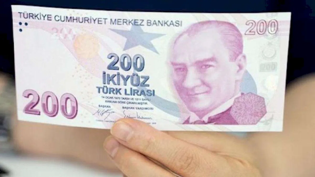 AYM, toplu sözleşme ikramiyesindeki şartı iptal etti