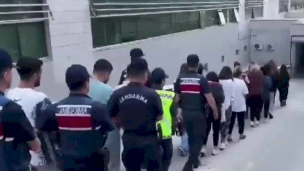 13 ilde 65 'Siber' gözaltı!