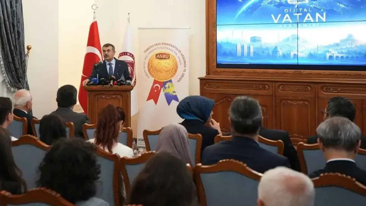 Bakan Tekin'den 'dijital vatan' dersi
