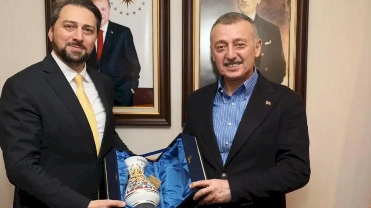 Başkan Büyükakın’dan Halep’te ziyaret trafiği