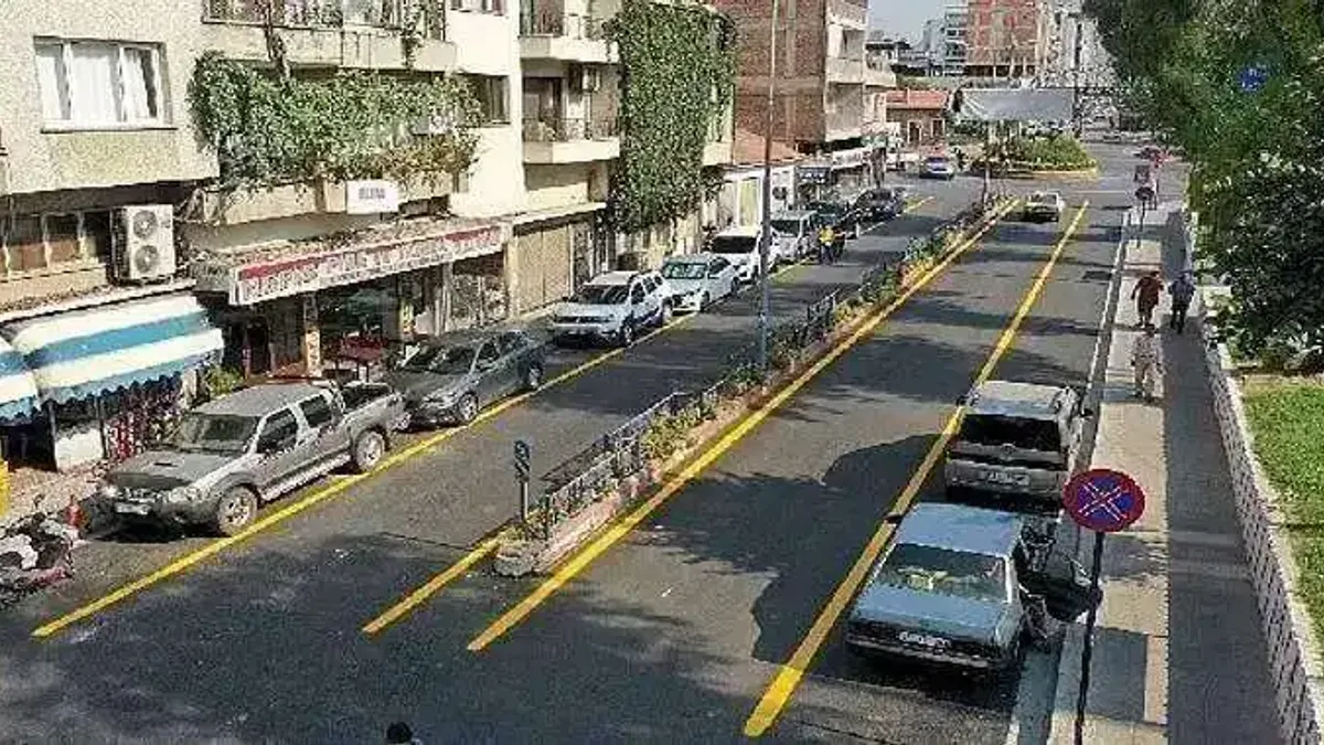 Aydın Büyükşehir Belediyesi İncirliova Türkan Saylan Caddesi'ni yeniledi