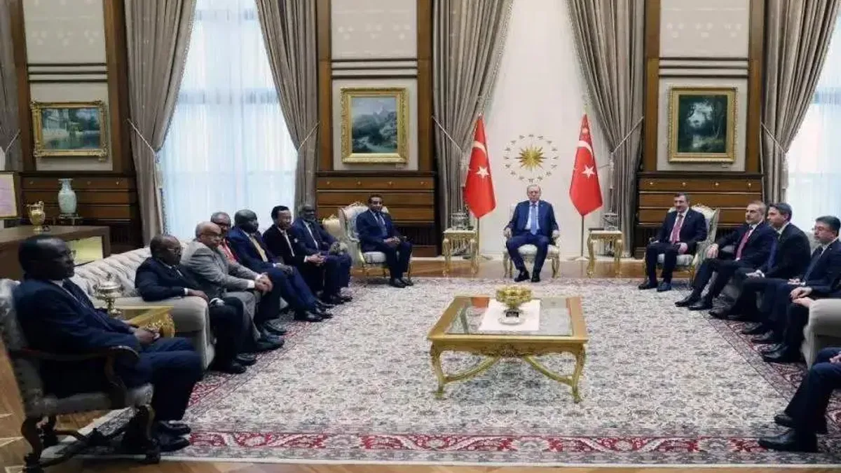 Cumhurbaşkanı Erdoğan, Sudan Başbakanı İdris’i kabul etti!