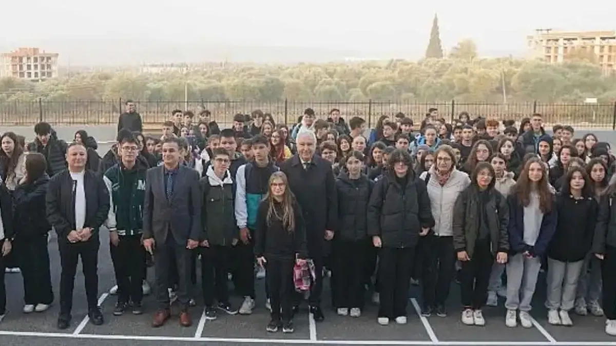 Ulucak Hasan Türkmen Anadolu Lisesi'nde İlk Ders Zili Çaldı