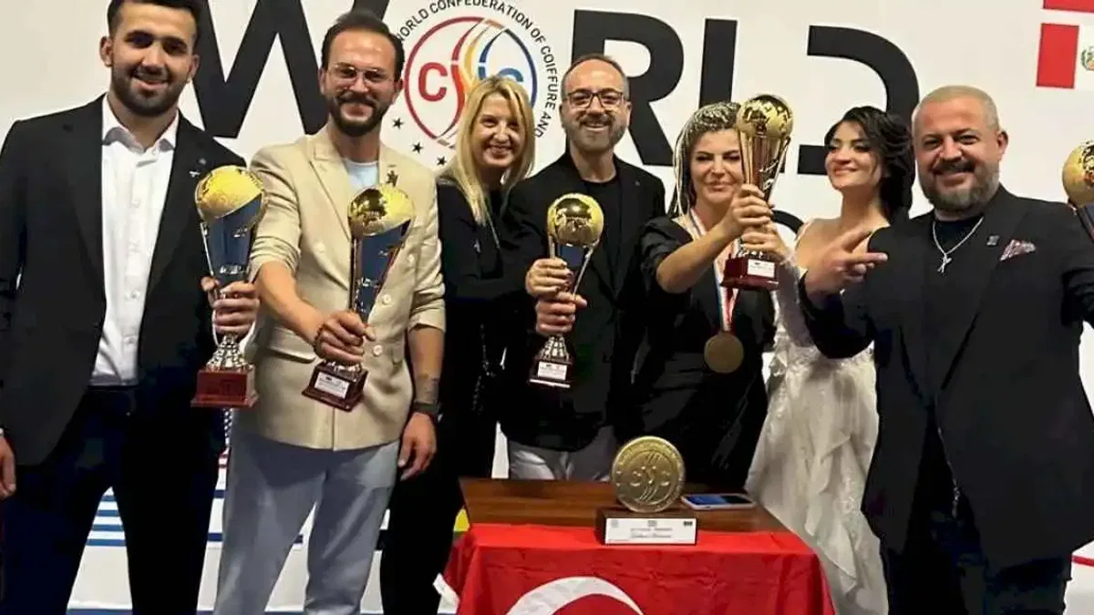 Türk kuaförleri İtalya’da dünya şampiyonu oldu
