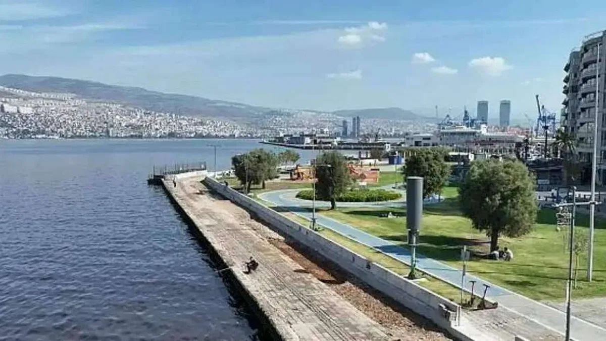 Kordon'da deniz taşkınlarını önlemek için yoğun tempo