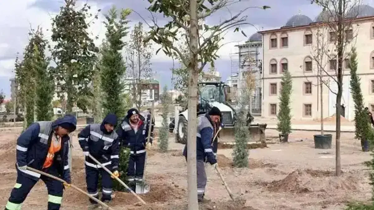 Mehmet Savran'dan Nevşehir'de hizmet turu