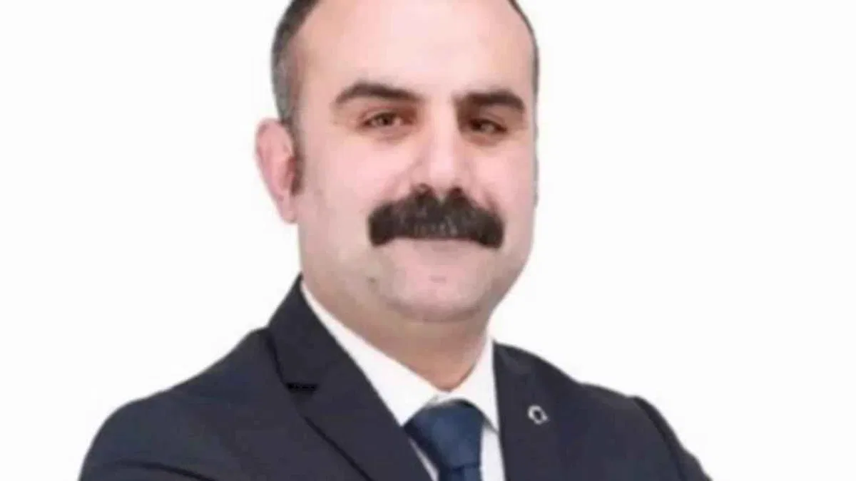 Uzunköprü'de Başkan Martin'e CHP rozetini 'Özel' takacak