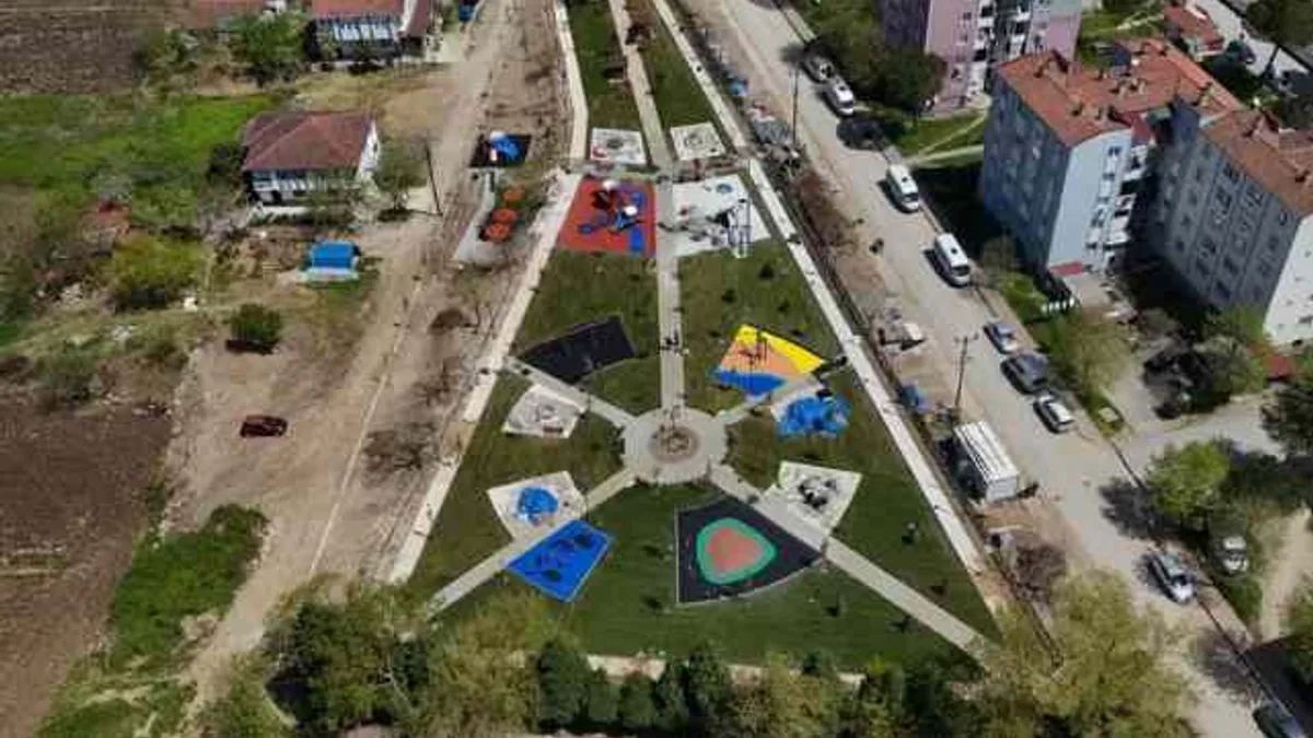 Sakarya Ferizli Atatürk Parkı açılış için gün sayıyor