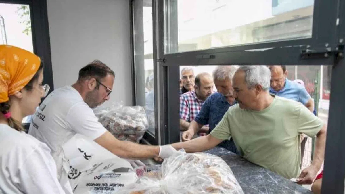 Mahalle mutfakları vatandaşın mutfak masrafını azaltıyor