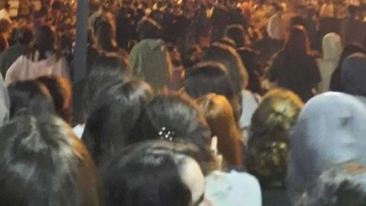 Antalya'da yurtlarda Zeren Ertaş protestosu