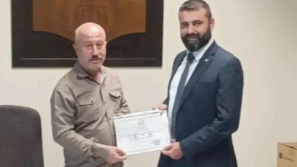 İYİ Parti Mudanya’da Ersin Erdönmez mazbatasını aldı