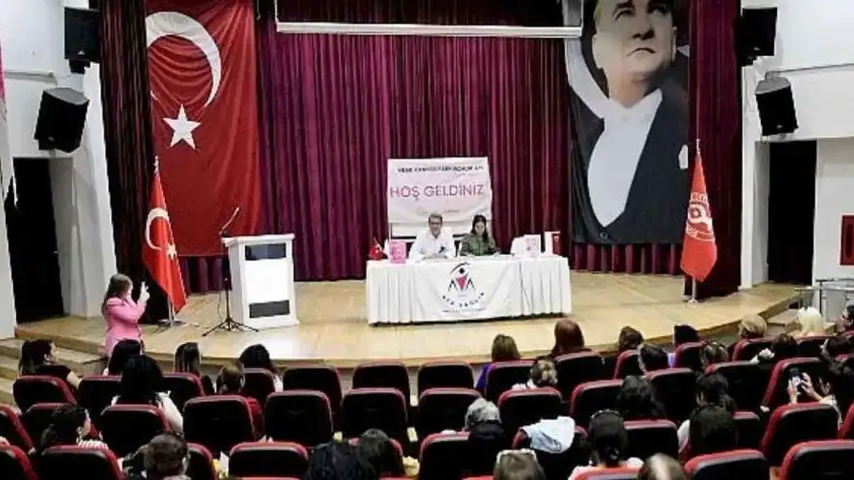 Bornova Belediyesi'nden Meme Kanseri Farkındalık Semineri