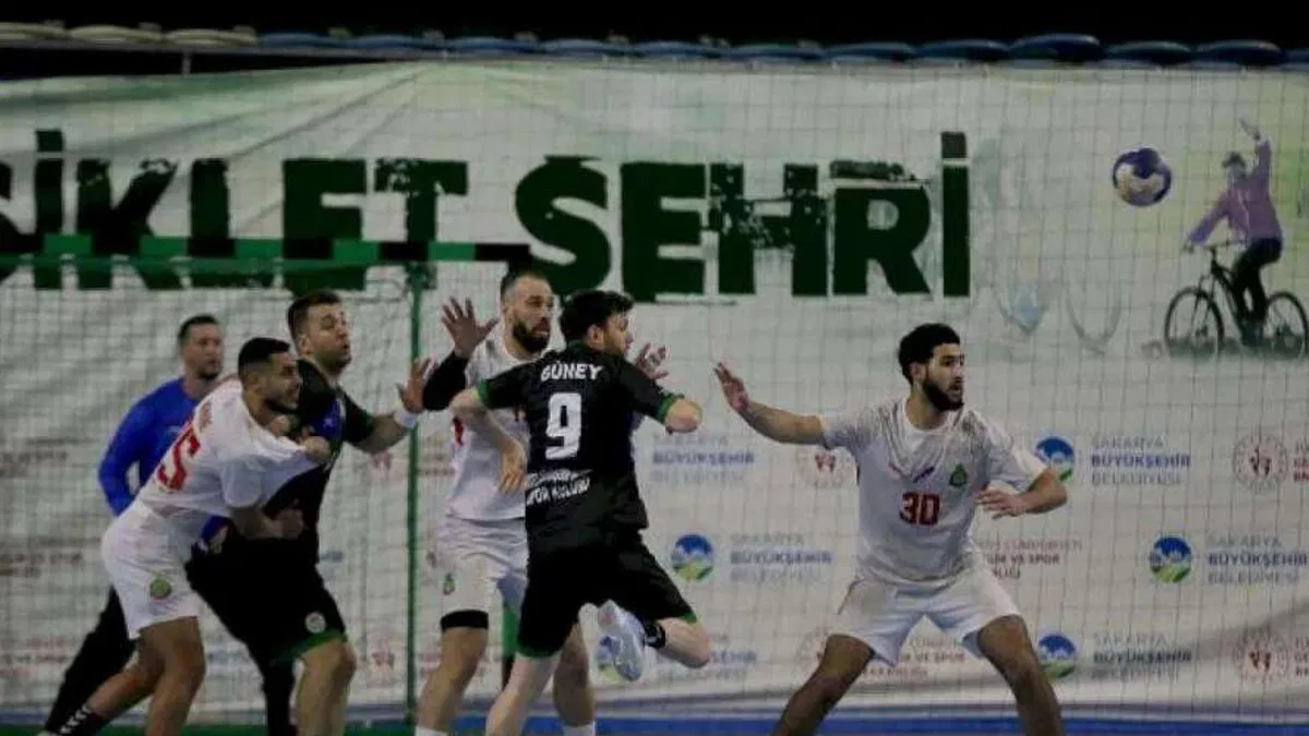 Sakarya hentbolda ikinci yarıya hazır