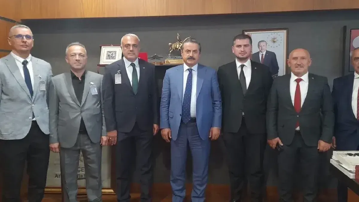AK Parti Artvin İl Başkanlığı'ndan Milletvekili Çelik’e ziyaret