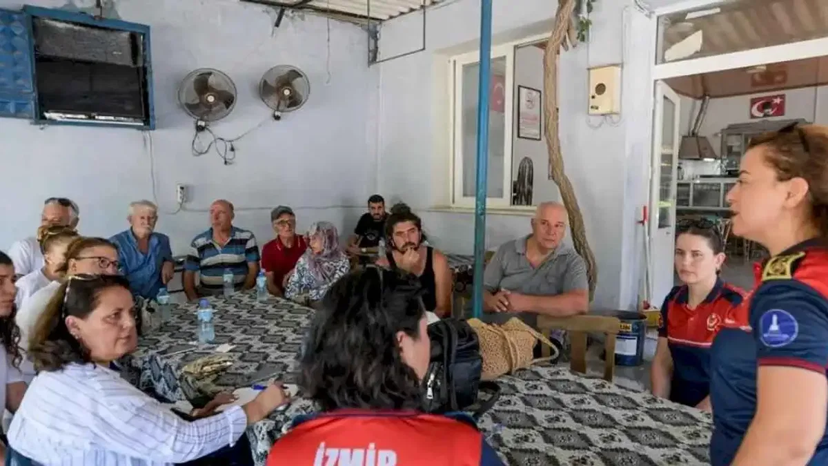 İzmirli baba ve kızı yangınlara karşı omuz omuza mücadele ediyor