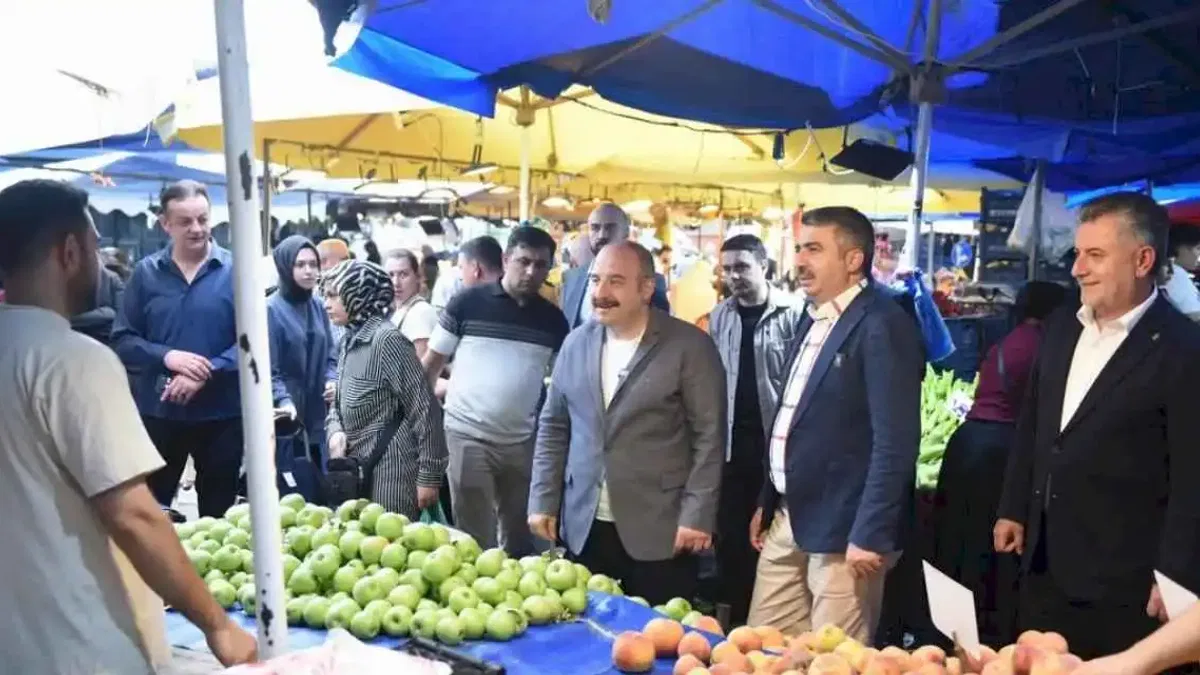Başkan Yılmaz Değirmenlikızık'ta pazarcı esnafı ile buluştu