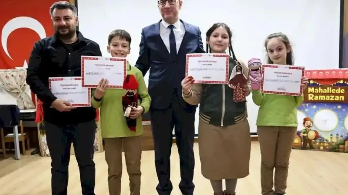 Sakarya'da 'Gelenekten Geleceğe Kukla Atışmaları'