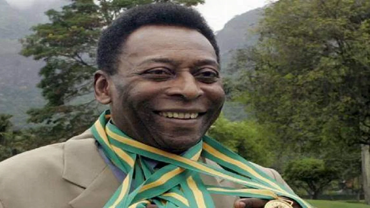 Dünya Kupası'nı üçleyen tek futbolcu Pele vefat etti