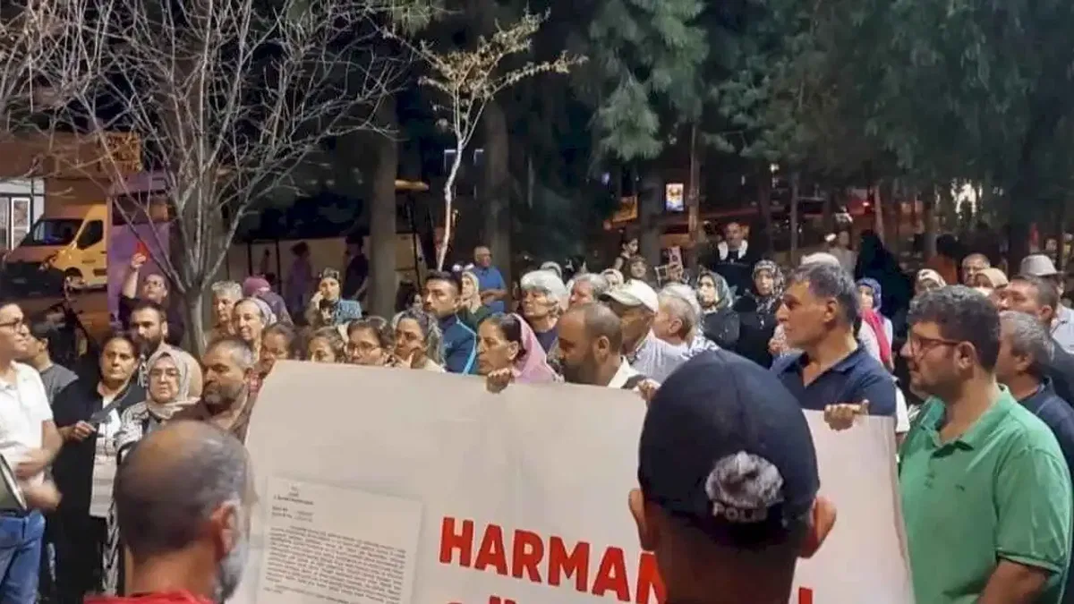 İzmir Harmandalı Çöplüğü'nde tehlike artıyor! Harmandalı Ümraniye'ye dönmesin!