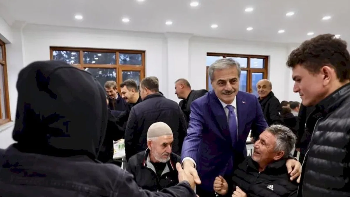 Sakarya'da Başkan Alemdar Taraklı’da vatandaşlarla buluştu