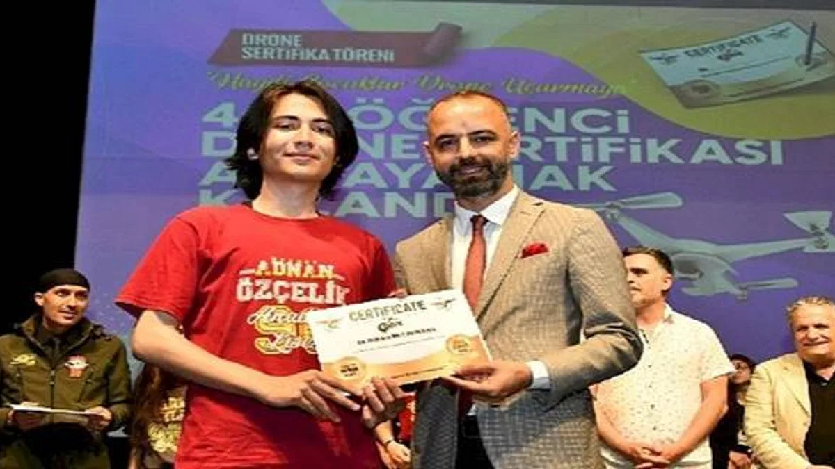 Drone eğitimlerini tamamlayan 405 öğrenci sertifikalarını aldı