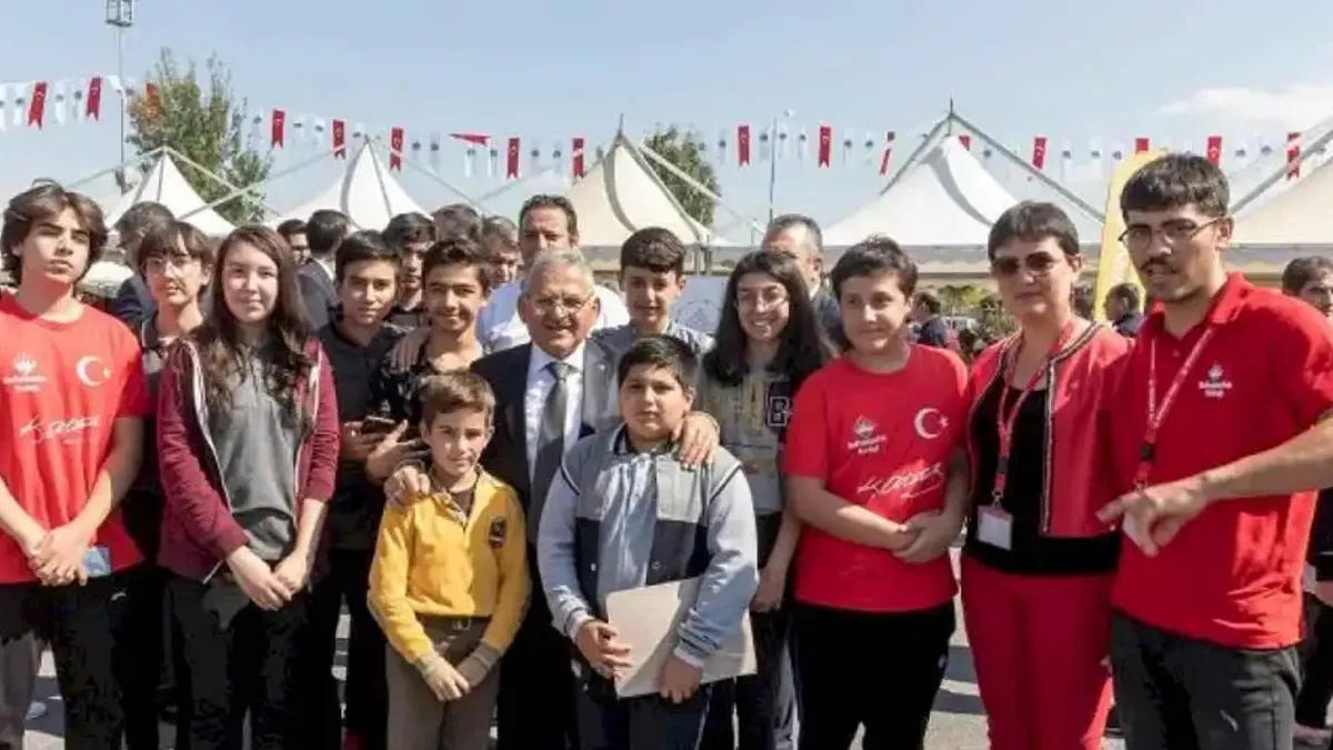 Genç dostu şehrin başkanından gençlere özel uygulama