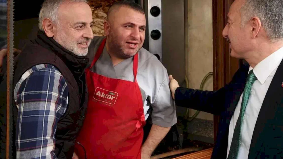 Kocaeli İzmit'te esnaf turu