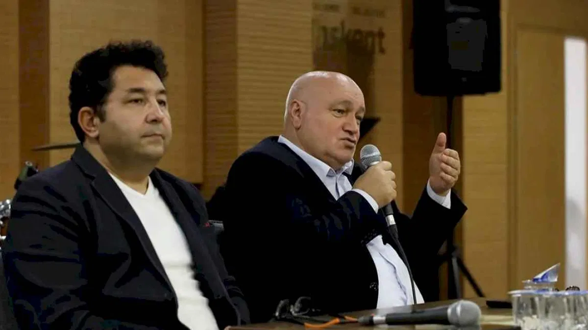 Sakarya'da Tarih Atölyesi Prof. Dr. Ahmet Taşağıl ile başladı